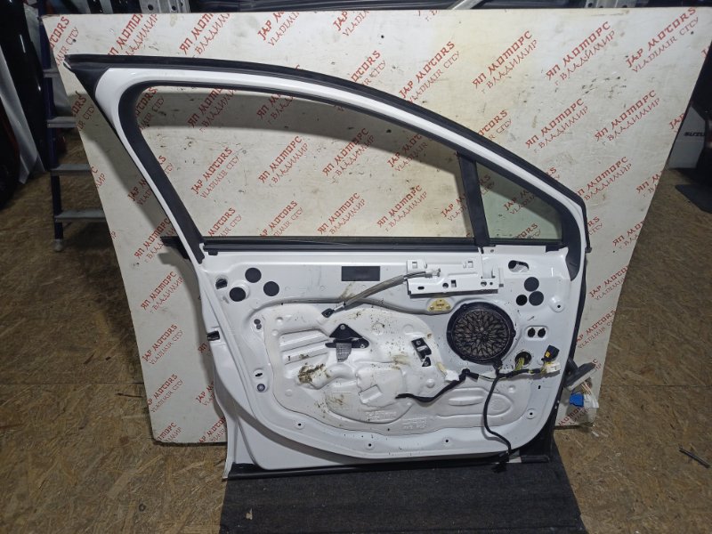 Дверь боковая, 16000 рублей, Владимир