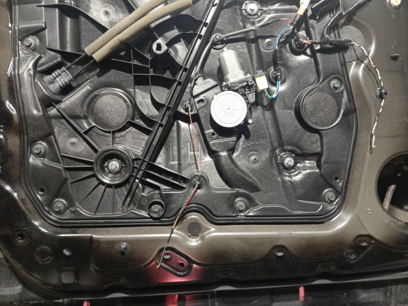 Дверь боковая, 13000 рублей, Владимир