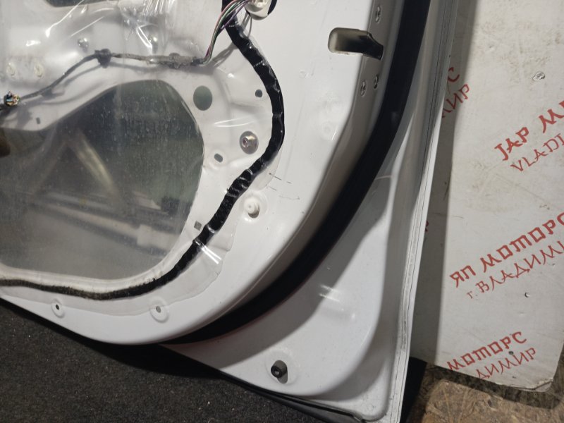 Дверь боковая, 27000 рублей, Владимир