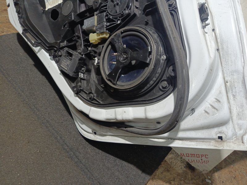 Дверь боковая, 23000 рублей, Владимир