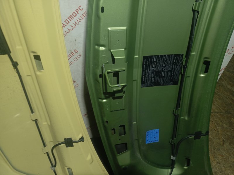 Капот, 10000 рублей, Владимир