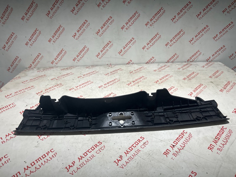 Накладка замка багажника, 4000 рублей, Владимир