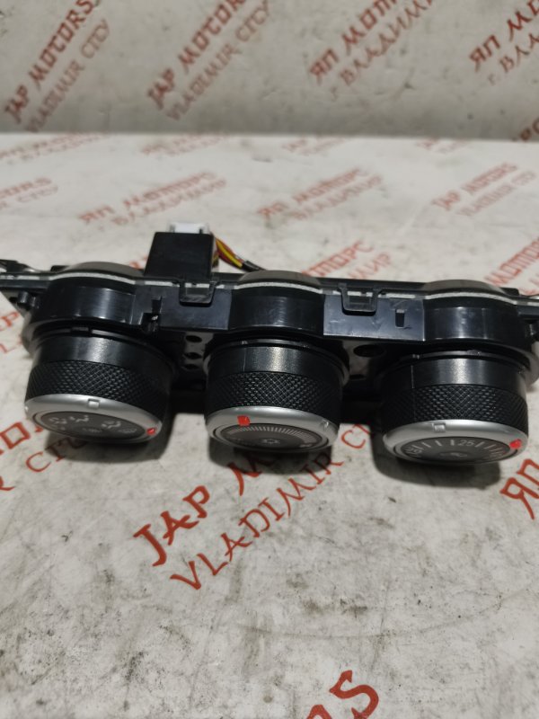 Блок управления климат-контролем, 2000 рублей, Владимир