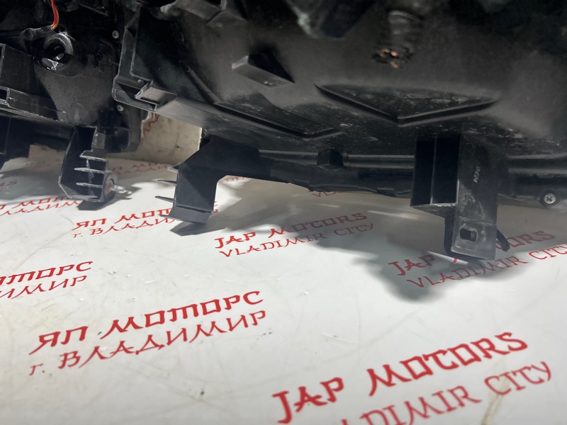 Фара галогеновая, 17000 рублей, Владимир