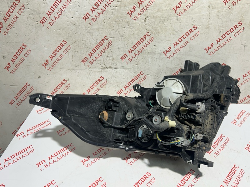 Фара галогеновая, 11000 рублей, Владимир