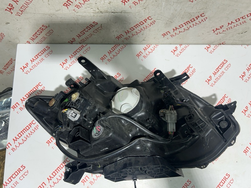 Фара галогеновая, 18000 рублей, Владимир