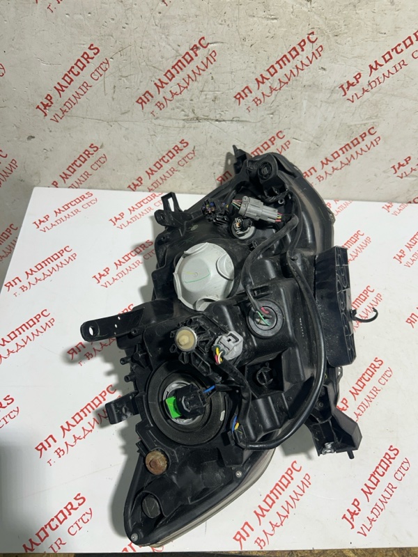 Фара галогеновая, 18000 рублей, Владимир