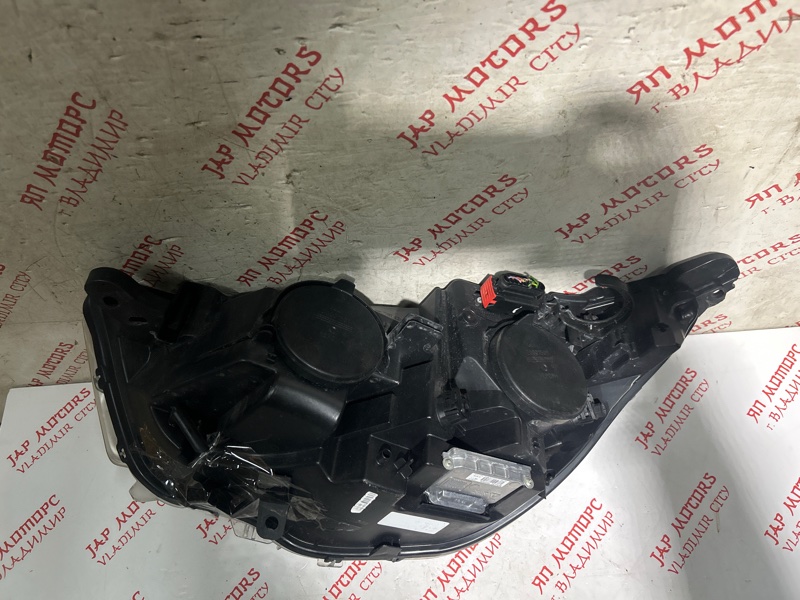 Фара ксеноновая, 12000 рублей, Владимир