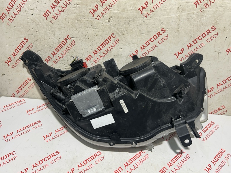 Фара ксеноновая, 14000 рублей, Владимир