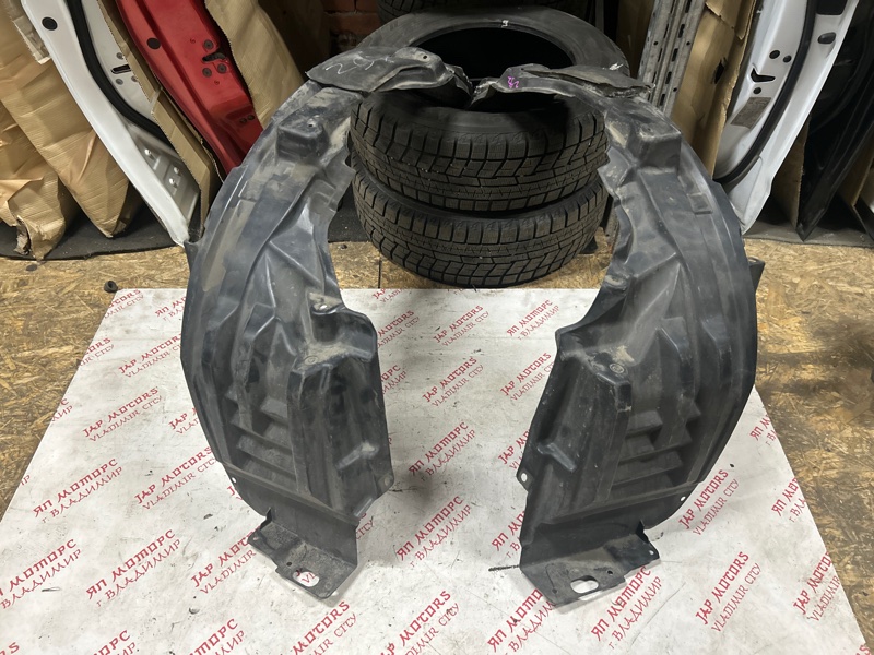 Подкрылок, 2000 рублей, Владимир