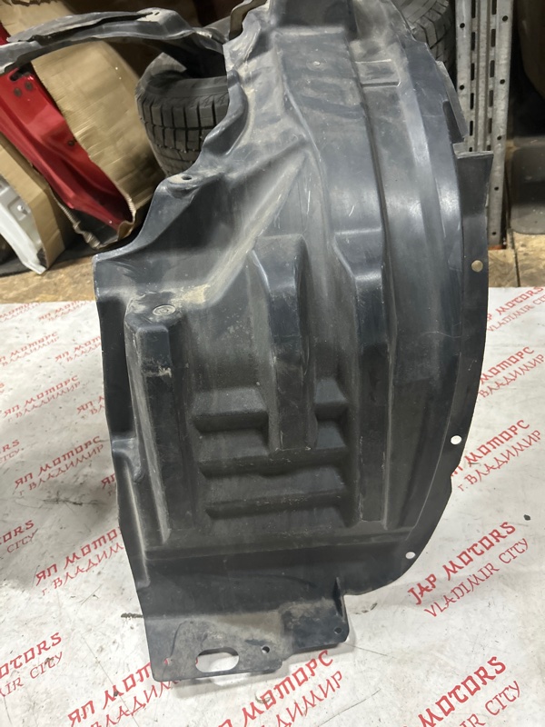 Подкрылок, 2000 рублей, Владимир