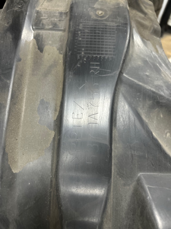 Подкрылок, 2000 рублей, Владимир