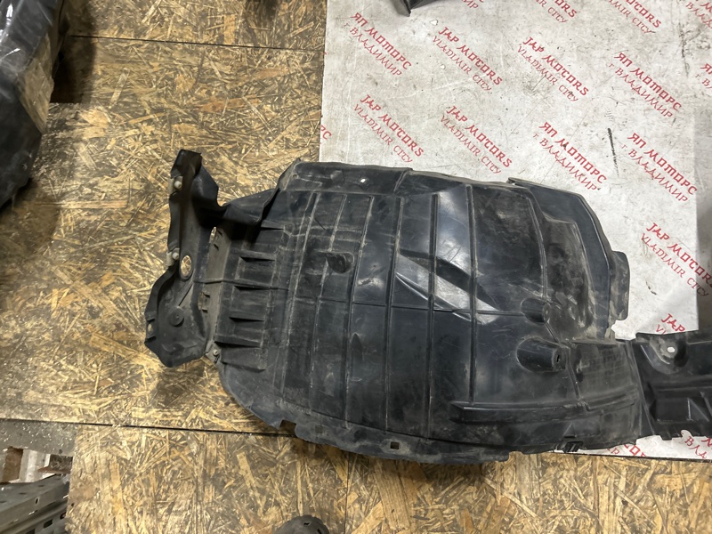 Подкрылок, 4000 рублей, Владимир