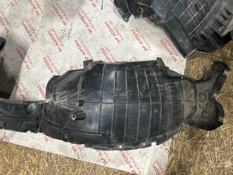 Подкрылок, 4000 рублей, Владимир