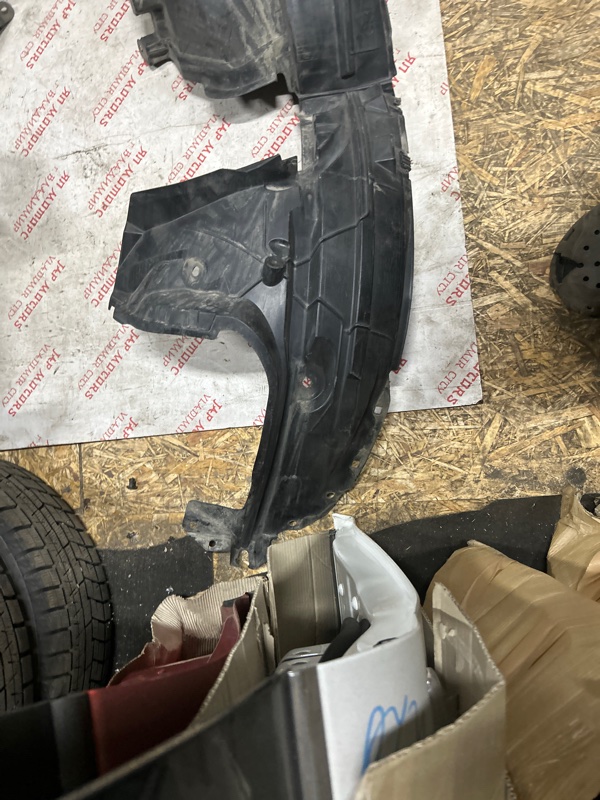 Подкрылок, 4000 рублей, Владимир