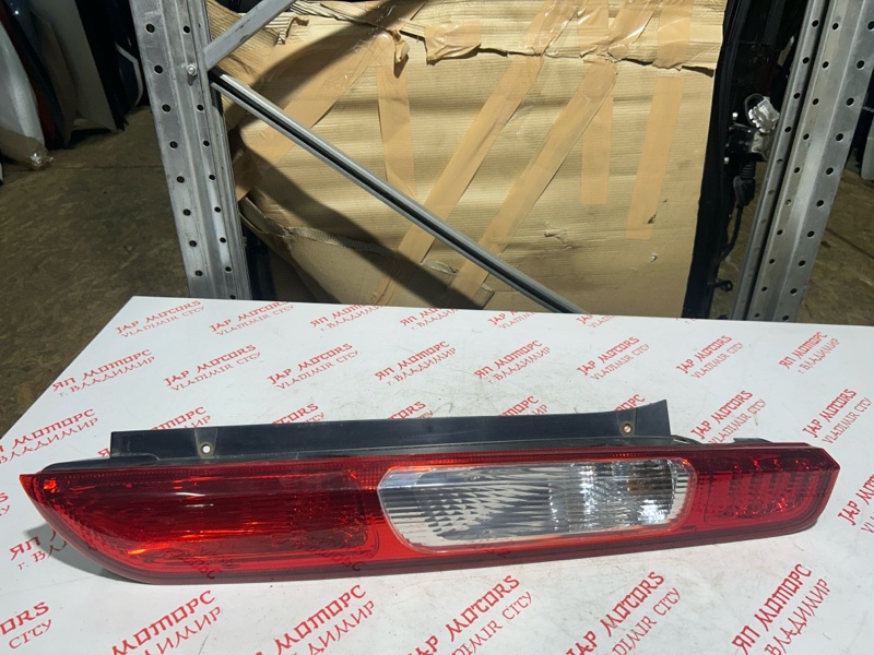 Фонарь задний, 2000 рублей, Владимир