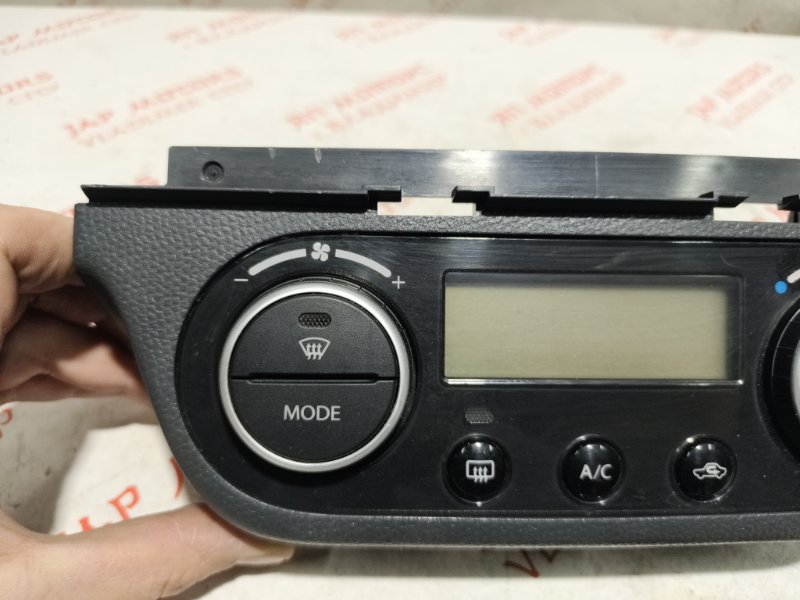 Блок управления климат-контролем, 2000 рублей, Владимир