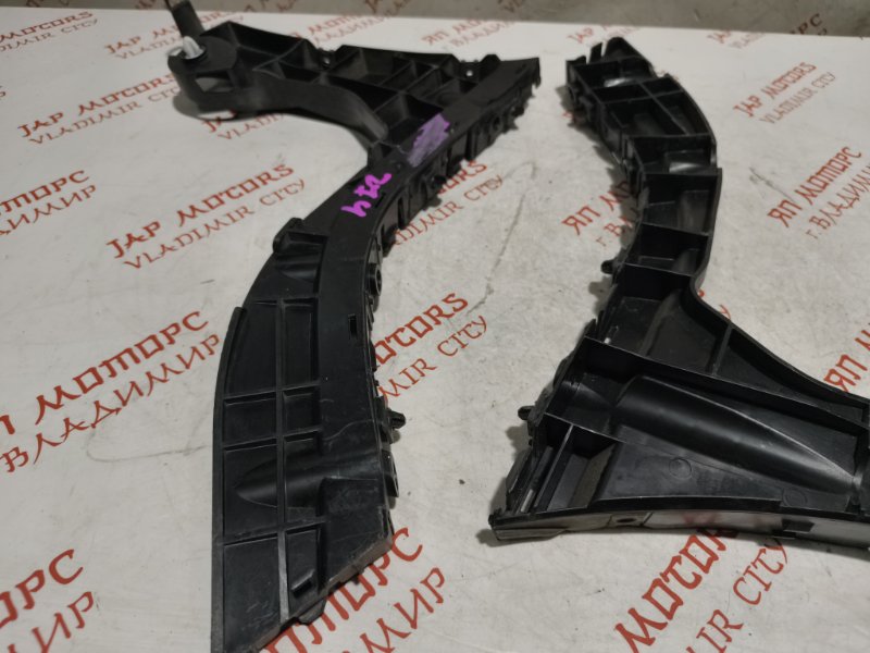 Крепление бампера, 1000 рублей, Владимир