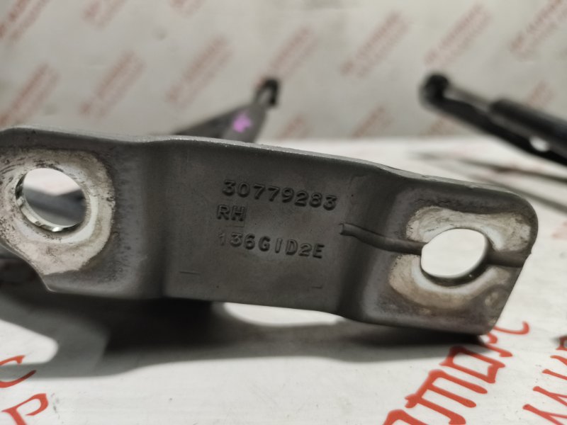 Петля капота, 4000 рублей, Владимир