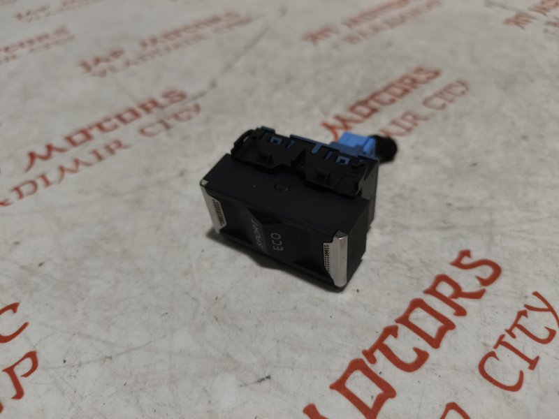 Кнопка, 2000 рублей, Владимир