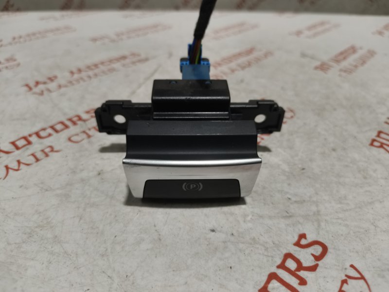 Кнопка стояночного тормоза, 2000 рублей, Владимир