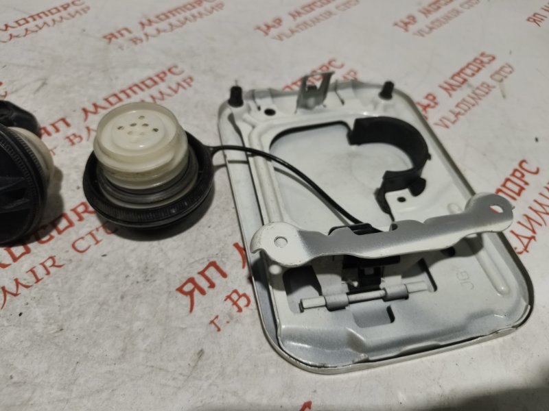 Лючок топливного бака, 1000 рублей, Владимир