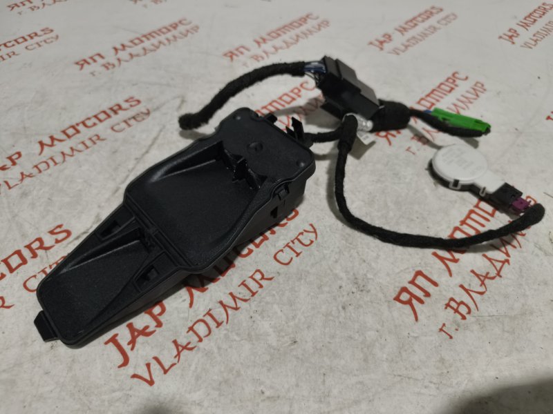 Камера переднего вида, 2000 рублей, Владимир