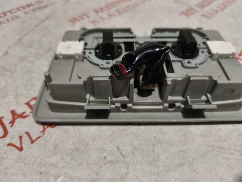 Плафон подсветки салона, 1000 рублей, Владимир