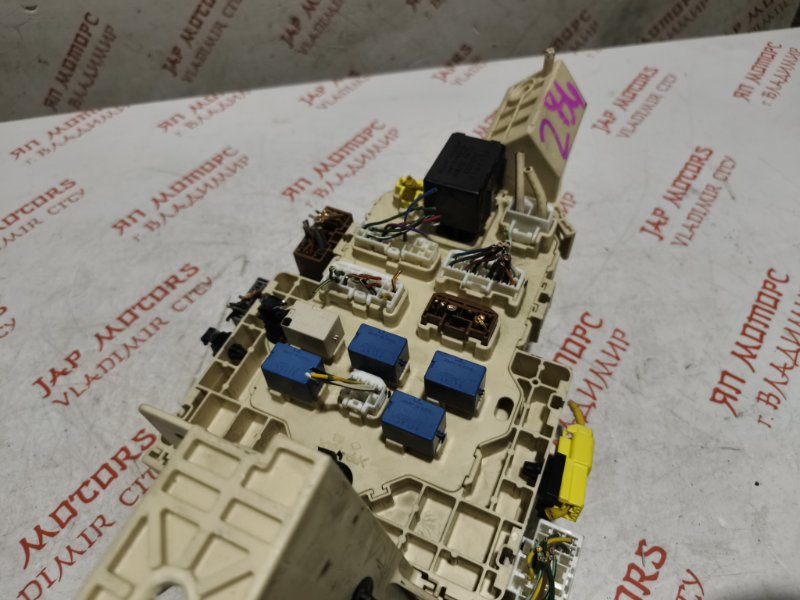 Блок предохранителей, 2000 рублей, Владимир