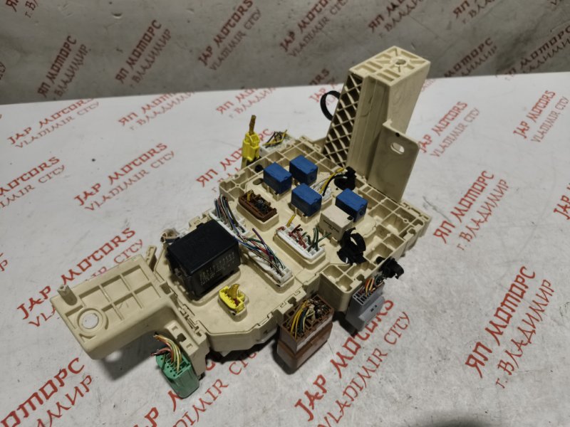 Блок предохранителей, 2000 рублей, Владимир