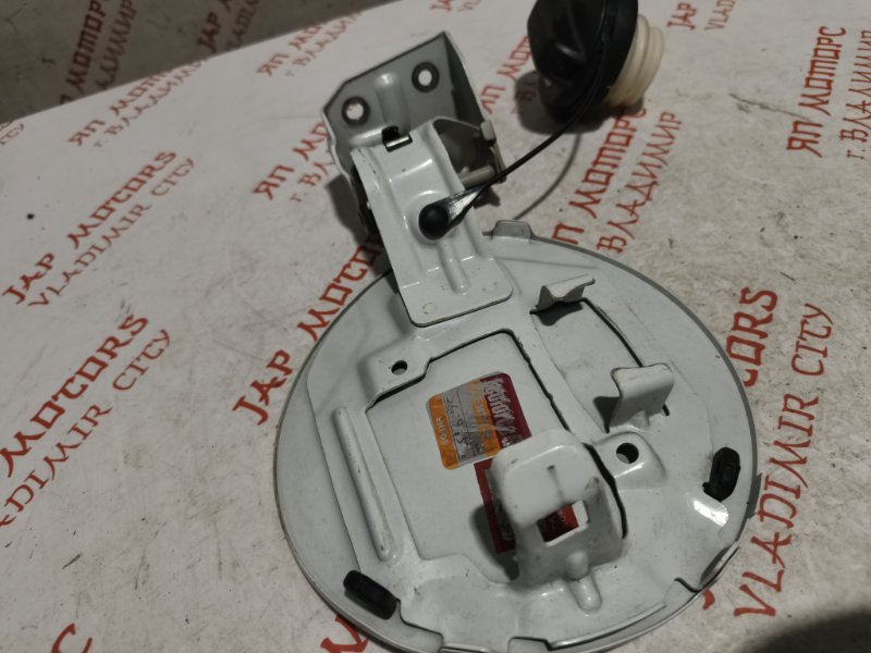 Лючок топливного бака, 1000 рублей, Владимир