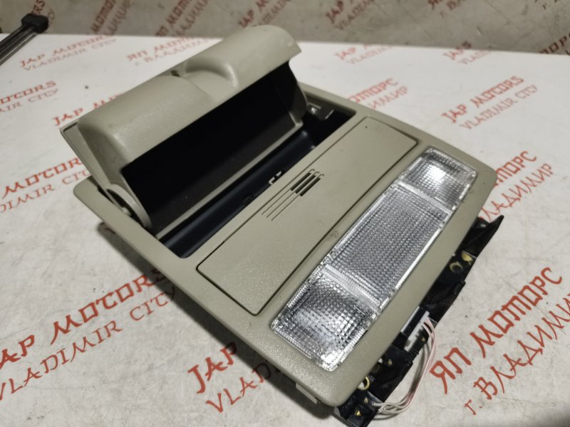 Плафон подсветки салона, 2000 рублей, Владимир