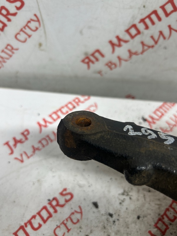 Кулак поворотный, 2000 рублей, Владимир