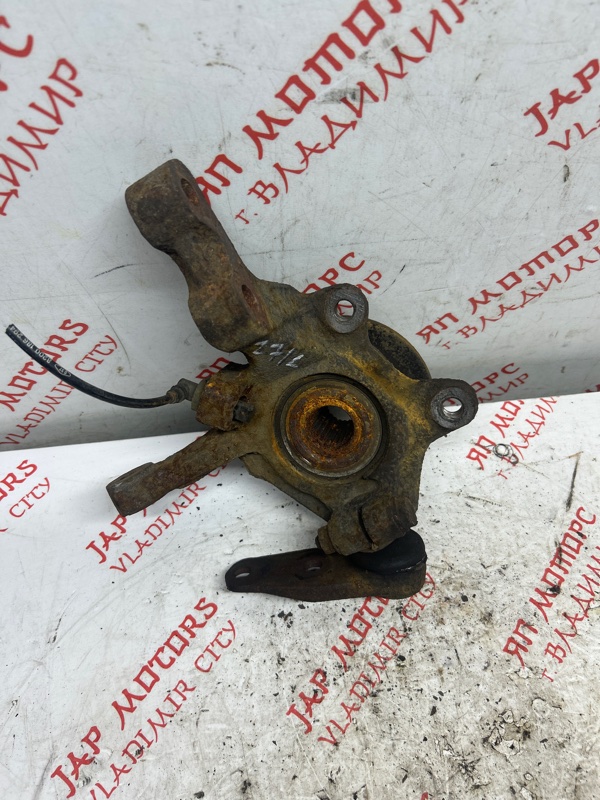 Кулак поворотный, 2000 рублей, Владимир