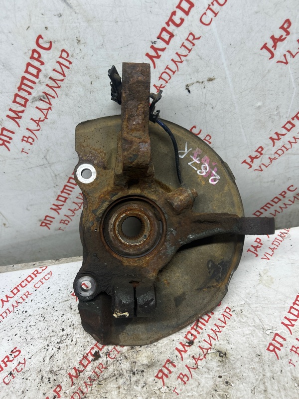 Кулак поворотный, 2000 рублей, Владимир