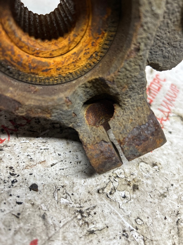 Кулак поворотный, 3000 рублей, Владимир