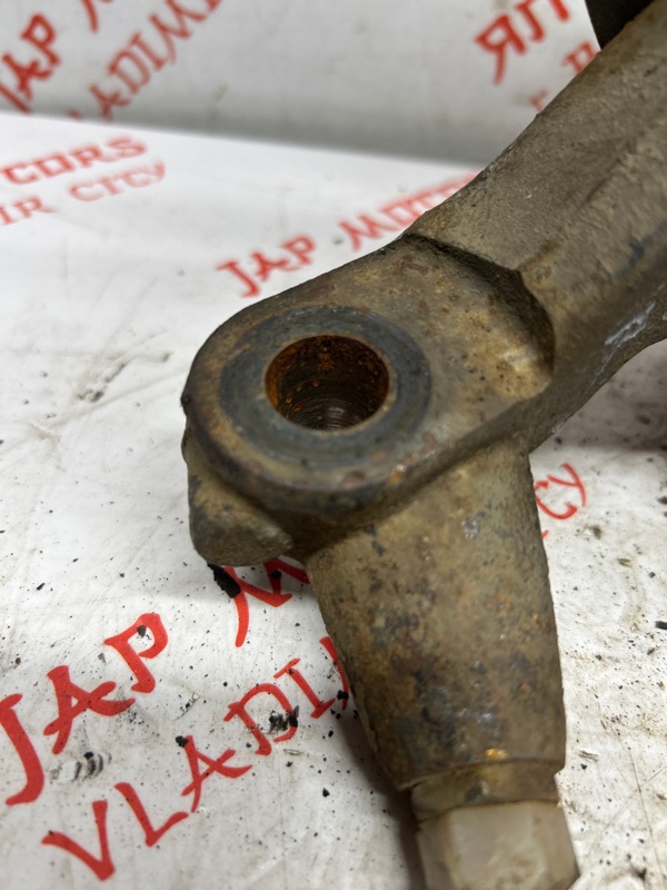 Кулак поворотный, 3500 рублей, Владимир