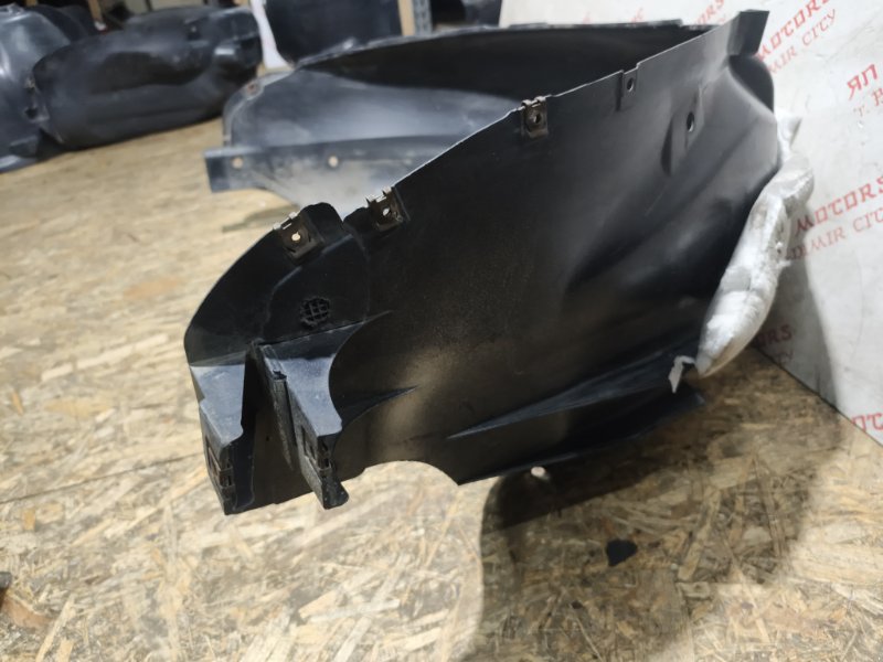 Подкрылок, 3000 рублей, Владимир