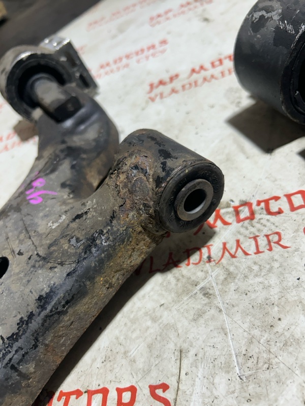 Рычаг подвески нижний, 2000 рублей, Владимир