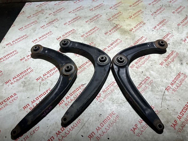 Рычаг подвески нижний, 1000 рублей, Владимир