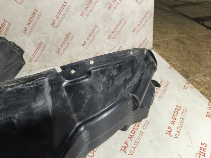 Подкрылок, 2000 рублей, Владимир