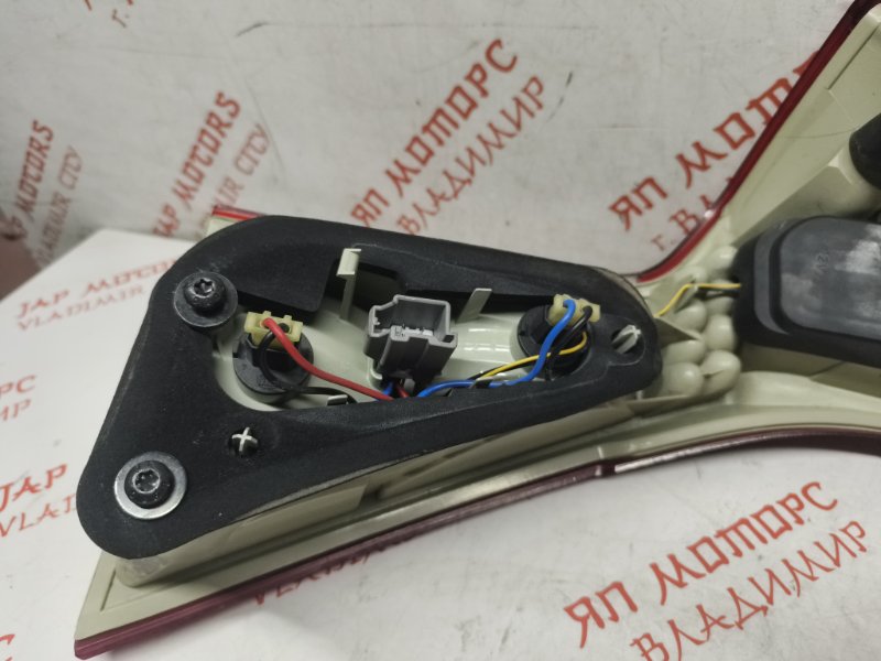 Фонарь задний, 2000 рублей, Владимир