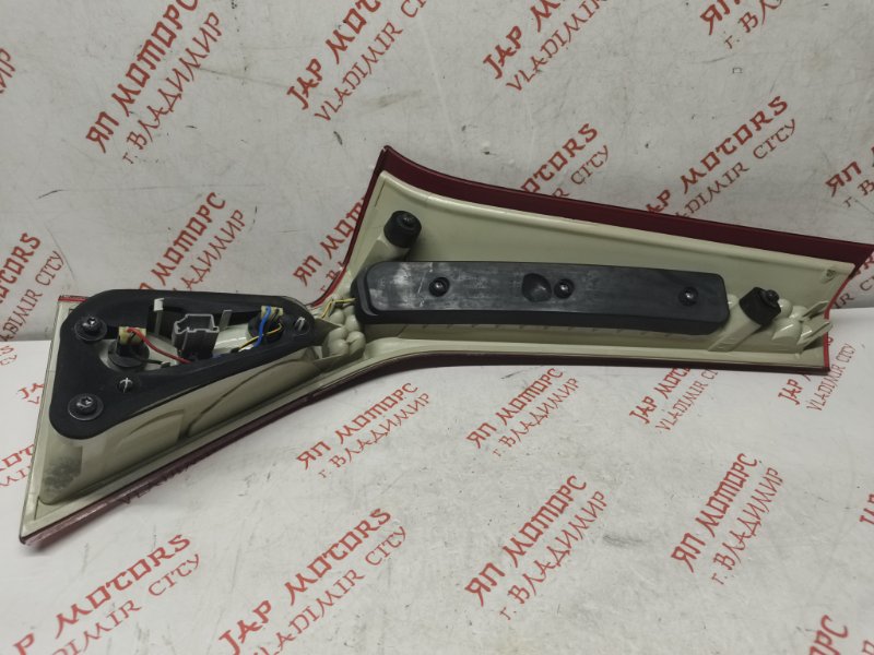 Фонарь задний, 2000 рублей, Владимир