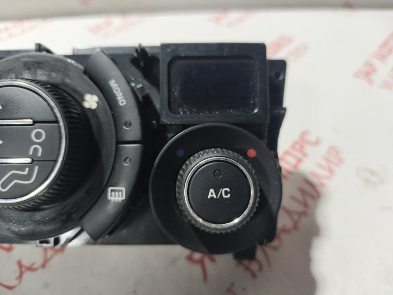 Блок управления климат-контролем, 2000 рублей, Владимир