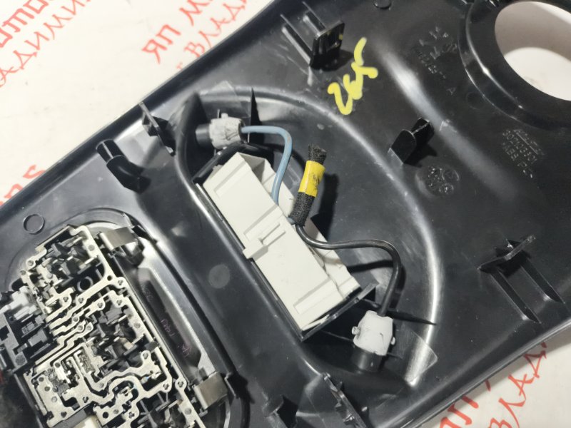 Плафон подсветки салона, 2000 рублей, Владимир