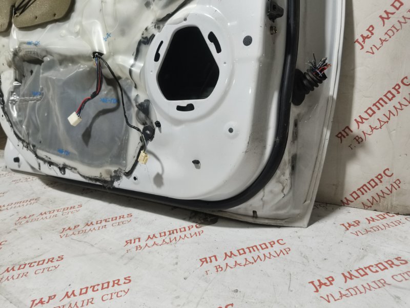 Дверь боковая, 15000 рублей, Владимир