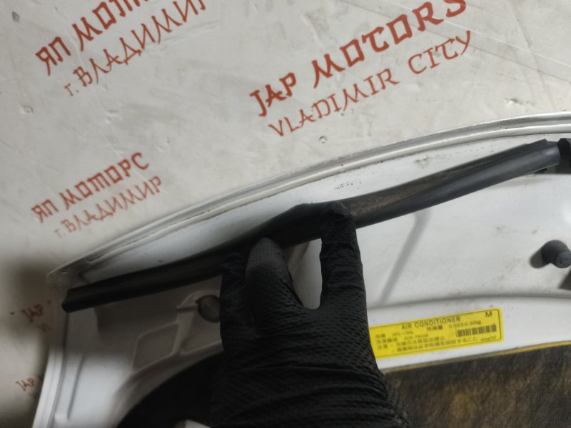 Капот, 13000 рублей, Владимир