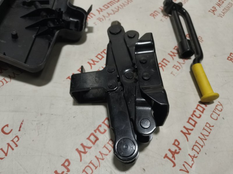 Домкрат, 2500 рублей, Владимир