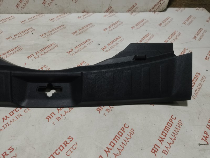 Накладка замка багажника, 1500 рублей, Владимир