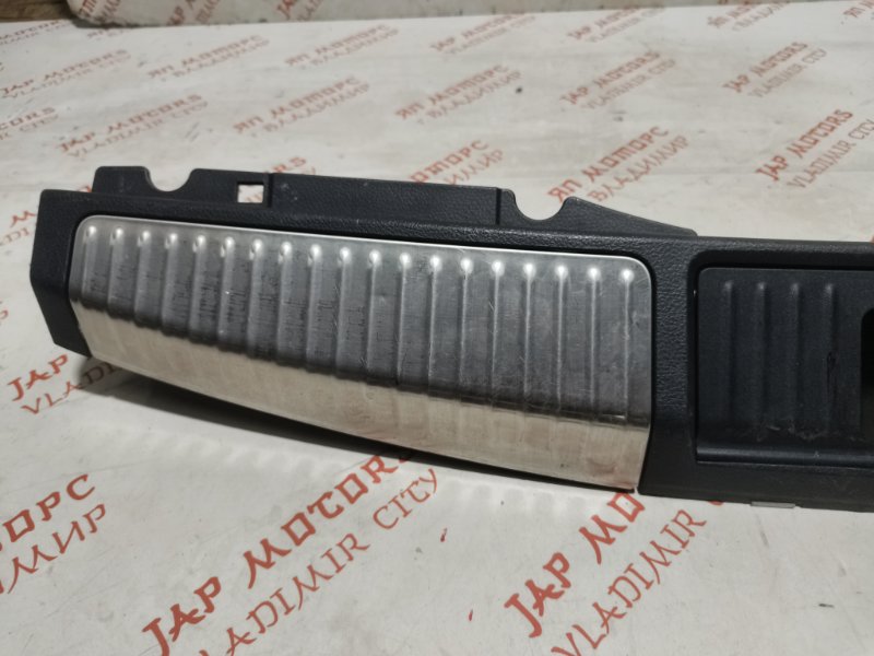 Накладка замка багажника, 1500 рублей, Владимир